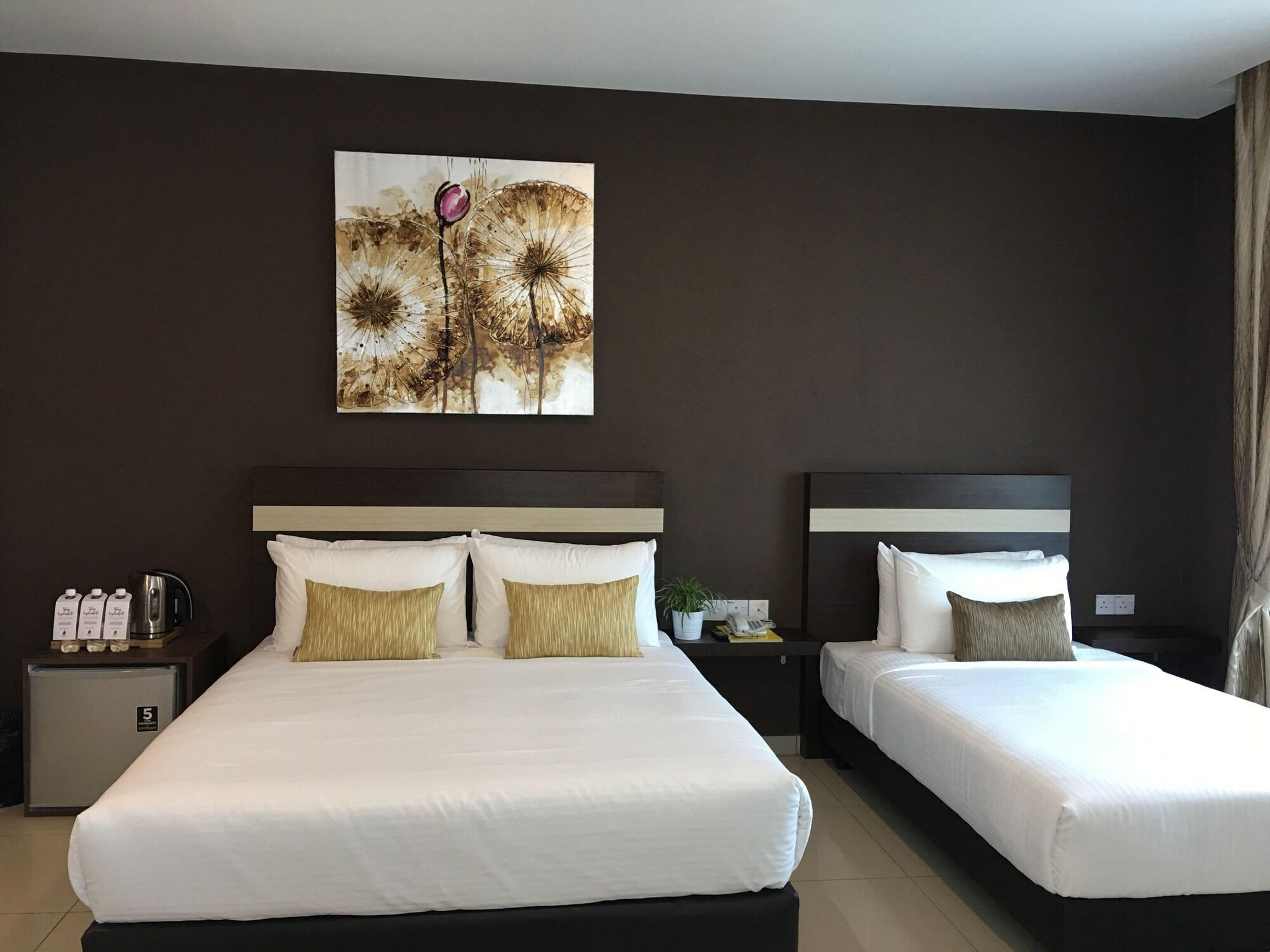 Chemara Boutique Hotel Miri Eksteriør billede